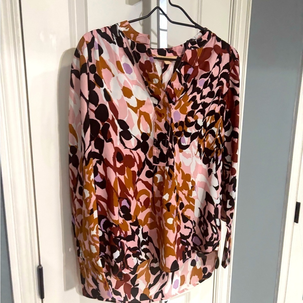 Hope and Harlow Size Medium Shirt